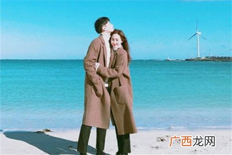 惹女朋友生气了怎么哄她开心？