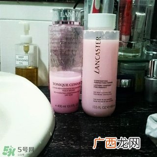 兰嘉丝汀粉水和兰蔻粉水哪个好？兰嘉丝汀粉水和兰蔻粉水对比