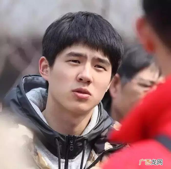 杨洋的眉形，杨洋张一山告诉你一款好的眉形能改变一个...