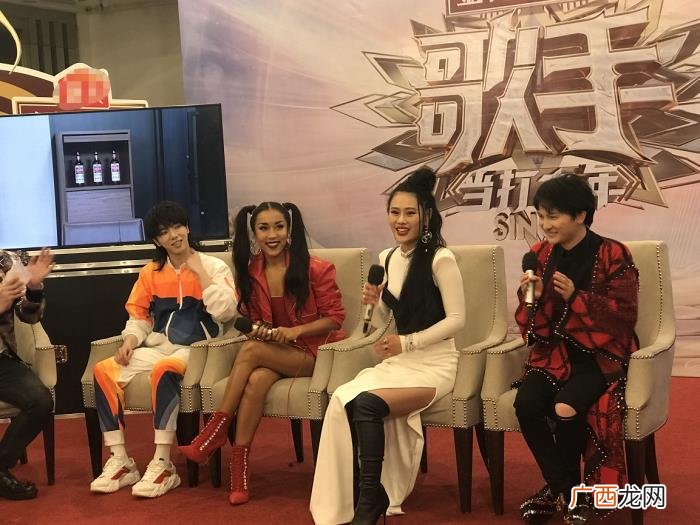 夺冠李宇春，李宇春带超女时的发泥助华晨宇夺冠