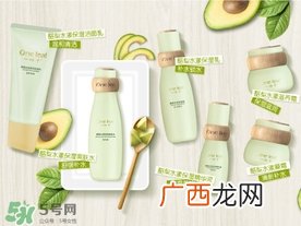 保湿喷雾和爽肤水的区别 补水喷雾和爽肤水区别