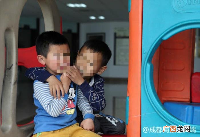 重度唇腭裂，7岁半哥哥重度地中海贫血4岁弟弟唇腭裂