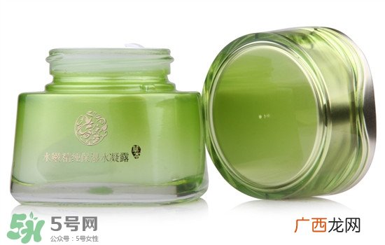 韩束和百雀羚哪个好？韩束和百雀羚哪个更补水？