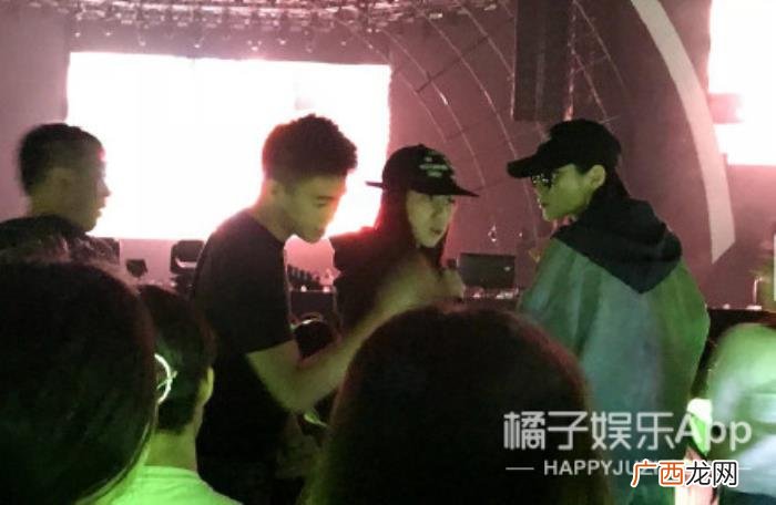 奚梦瑶超话，何猷君和奚梦瑶求婚的idea超偶像剧吧