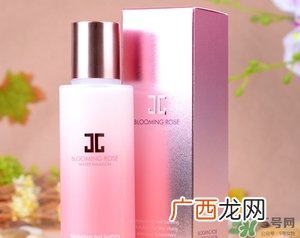 jayjun水乳套盒粉色蓝色那个好？jayjun水乳粉色蓝色区别