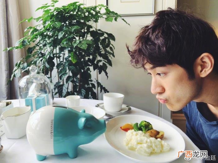 李治廷健身，原来李治廷每天都是这么坚持健身塑形