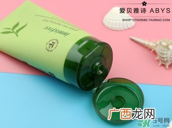 悦诗风吟绿茶洗面奶适合什么肤质？悦诗风吟洗面奶适合油性肌肤吗？