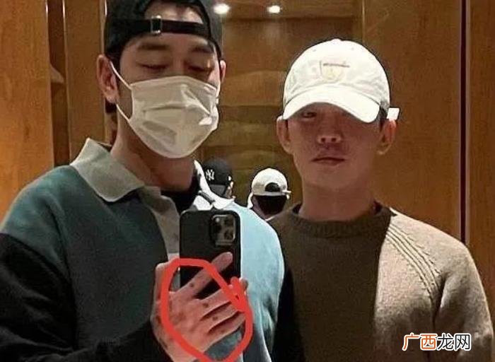 刘亚仁恋情，韩国男星刘亚仁疑似公开与男朋友的恋情