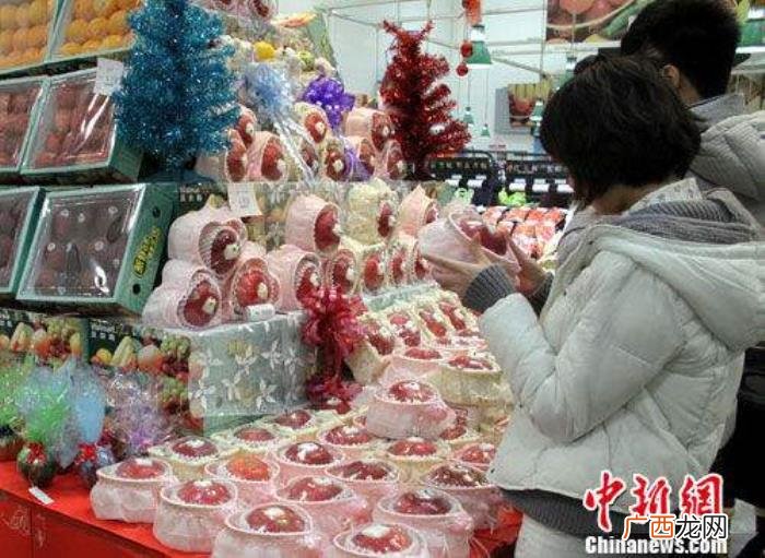 平安夜说说发什么好 一个人的平安夜说说