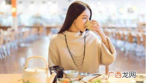 离婚女人多少人后悔?女人出轨离婚后悔的表现有哪些