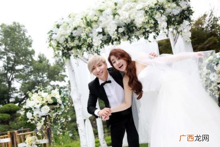 玄彬前女友，玄彬前女友姜素拉宣布与圈外年长男友结婚