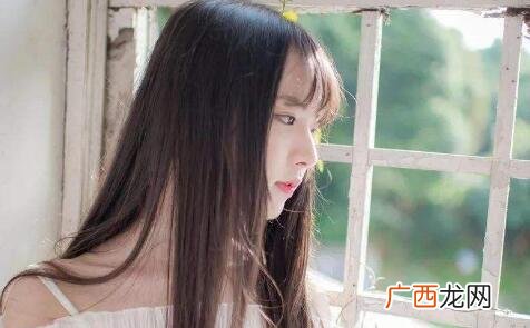 女人不理你千万不理她，她越不理你越要淡定