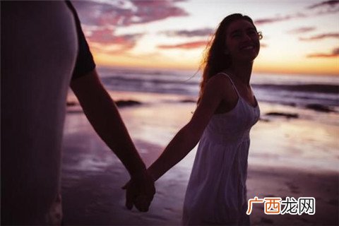 如何维持两个人的感情？怎样才能和女友保持新鲜感？