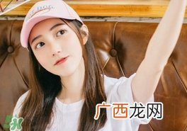 手臂上有很多小黑点是怎么回事_怎么办