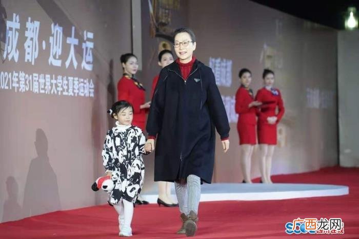 李易峰成都，李易峰张若昀江疏影等一大批演员都来成都了