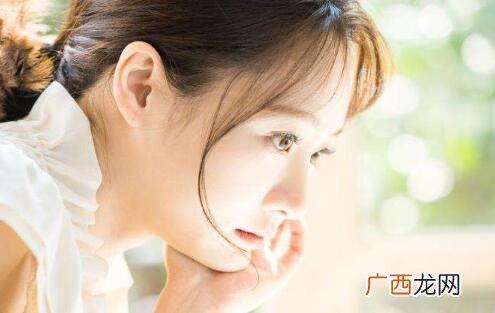 女人为什么与初恋联系？女人联系初恋的两种可能