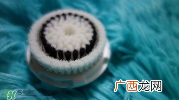 clarisonic洗脸刷刷头哪种好?科莱丽洗脸刷刷头怎么装?