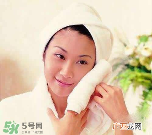 热毛巾敷脸要几分钟？热毛巾敷脸要多久？