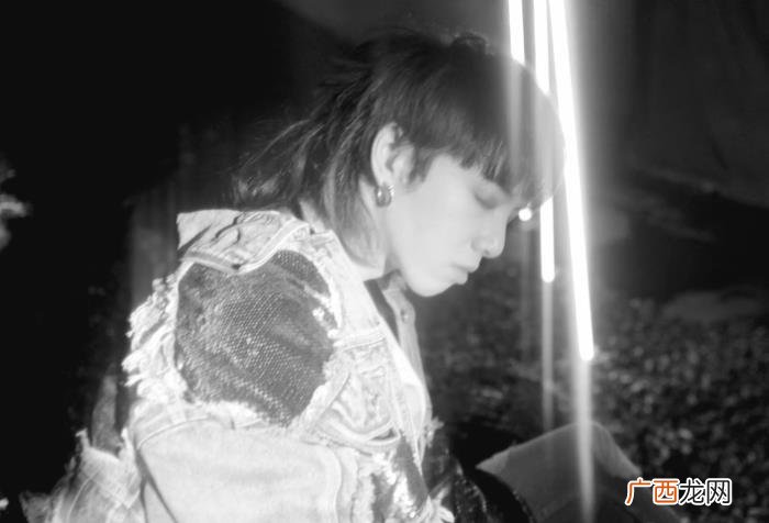林夕华晨宇，林夕为何能秒懂九零后火星少年华晨宇