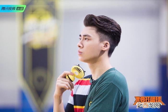 李易峰杜锋,李易峰杜锋互吹彩虹屁林书豪定队训...