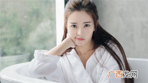 情侣之间怎么聊天能增进感情？