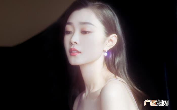 宋轶婚纱照,优雅美人明星宋轶梦幻个人婚纱照写真壁纸