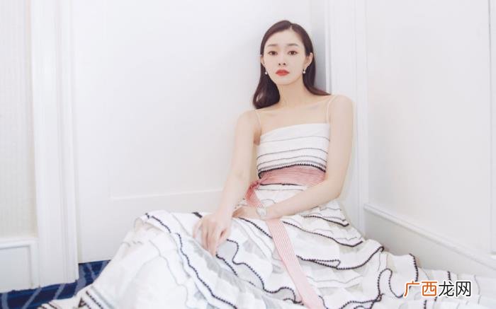 宋轶婚纱照,优雅美人明星宋轶梦幻个人婚纱照写真壁纸