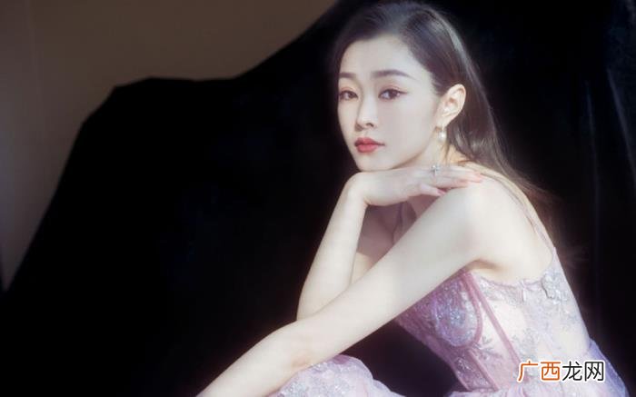 宋轶婚纱照,优雅美人明星宋轶梦幻个人婚纱照写真壁纸