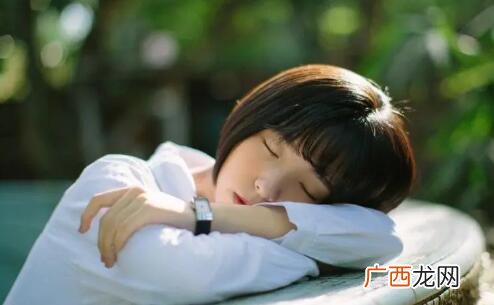 女朋友受伤了怎么安慰?正确安慰促进感情