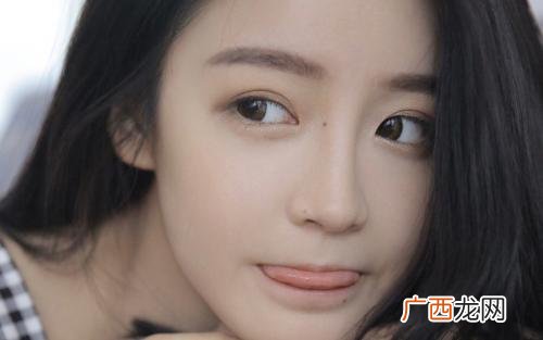 哄女朋友开心的笑话，让她心情阴转晴