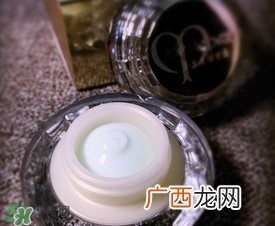 cpb眼霜适合什么年龄？cpb眼霜适合什么肤质？