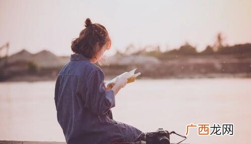 男生大学没钱谈恋爱怎么办?大学没钱能恋爱吗