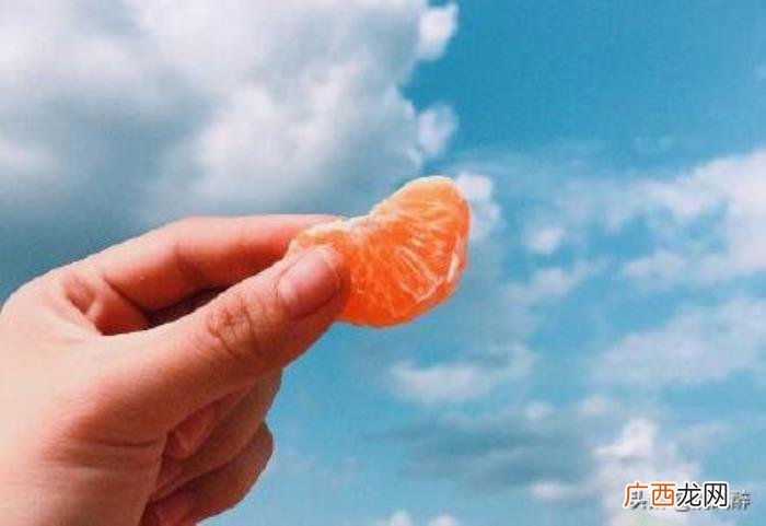 败给爱情的伤感句子委屈说说 配不上对方的悲伤句子
