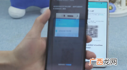 不拿对方手机能查微信聊天记录吗，如何跟踪对方的微信聊天记录？