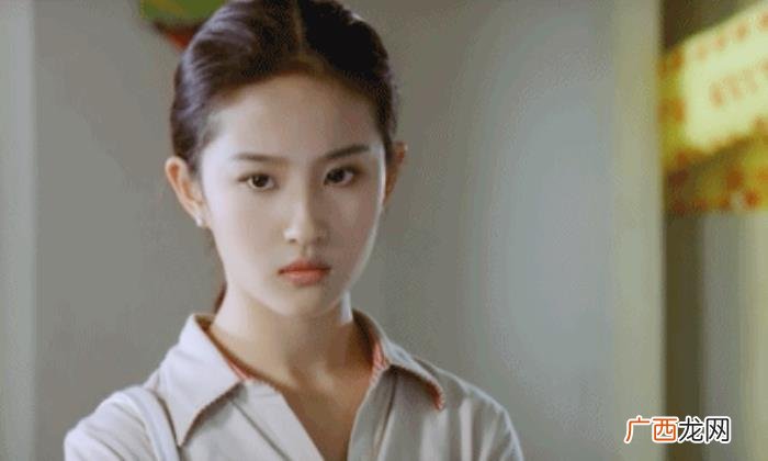 刘亦菲撞脸，不用PS的17岁刘亦菲撞脸宋祖儿
