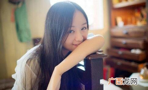 女生喜欢你的暗示行为，准确识别她的喜欢