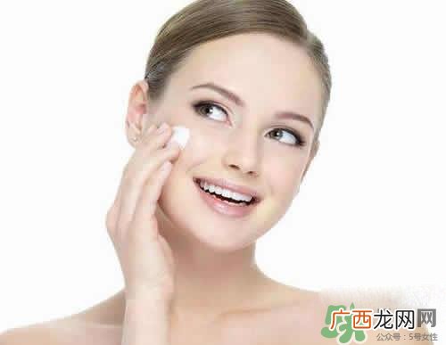 卸妆膏可以当洗面奶吗？用完卸妆膏后还要用洗面奶吗？