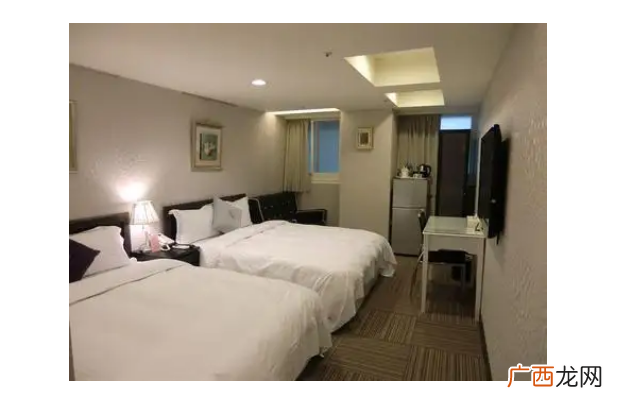 登录110网址查询酒店住宿记录，怎么查一个人和谁开了房