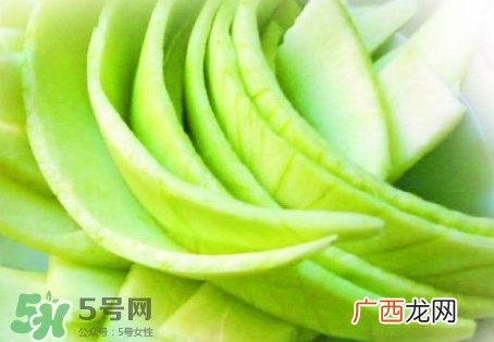 晒伤了用西瓜皮擦有用吗?晒伤了用西瓜皮抹管用吗?
