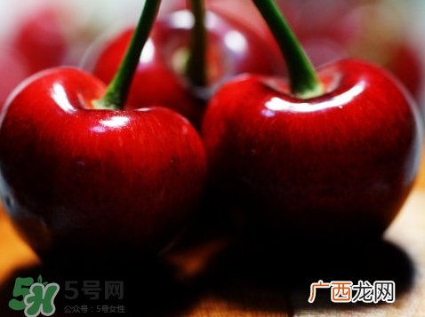 晒伤后吃什么水果好?晒伤后吃什么水果美白?