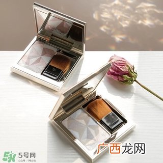 cpb和后哪个好用？cpb和whoo后哪个档次高？