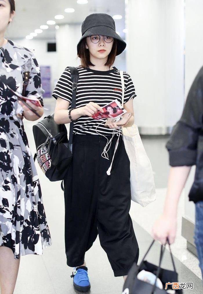 谭松韵多高，162cm谭松韵与156cm蔡依林同穿阔腿裤