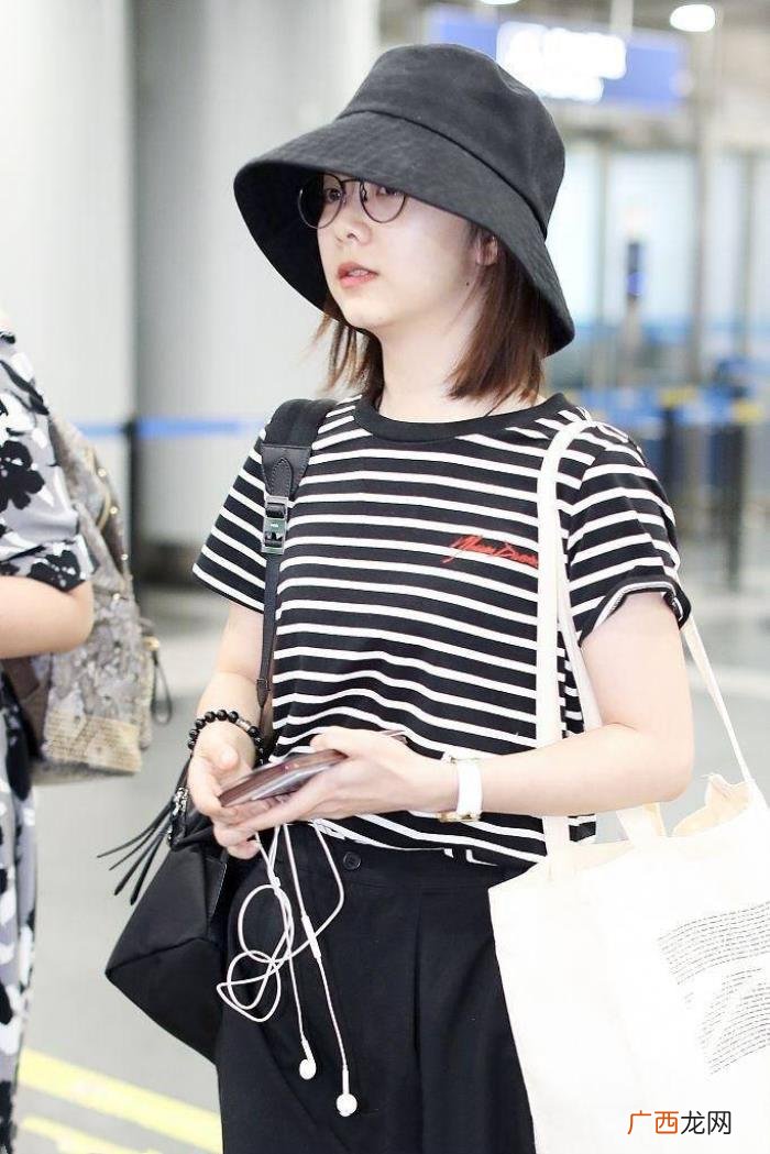 谭松韵多高，162cm谭松韵与156cm蔡依林同穿阔腿裤