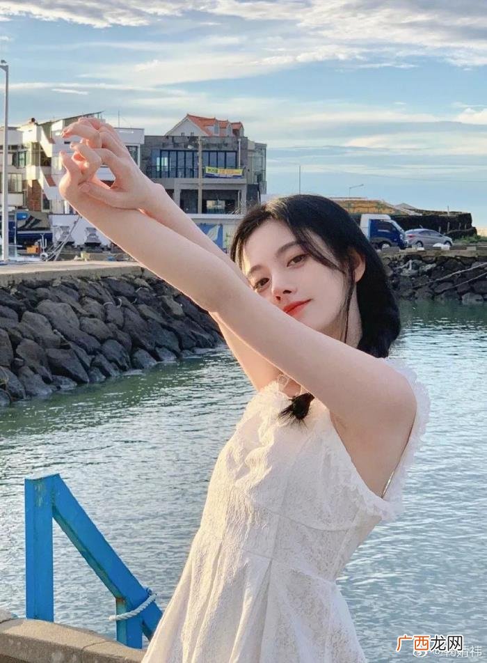 鞠婧祎壁纸，壁纸丨四千年一遇的国产美少女鞠婧祎