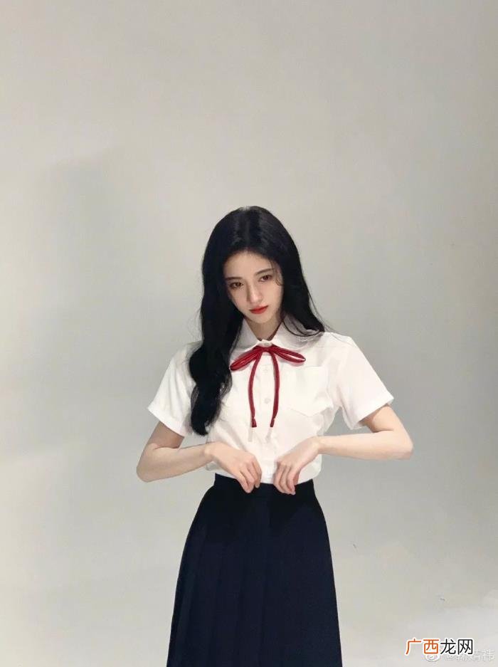 鞠婧祎壁纸，壁纸丨四千年一遇的国产美少女鞠婧祎