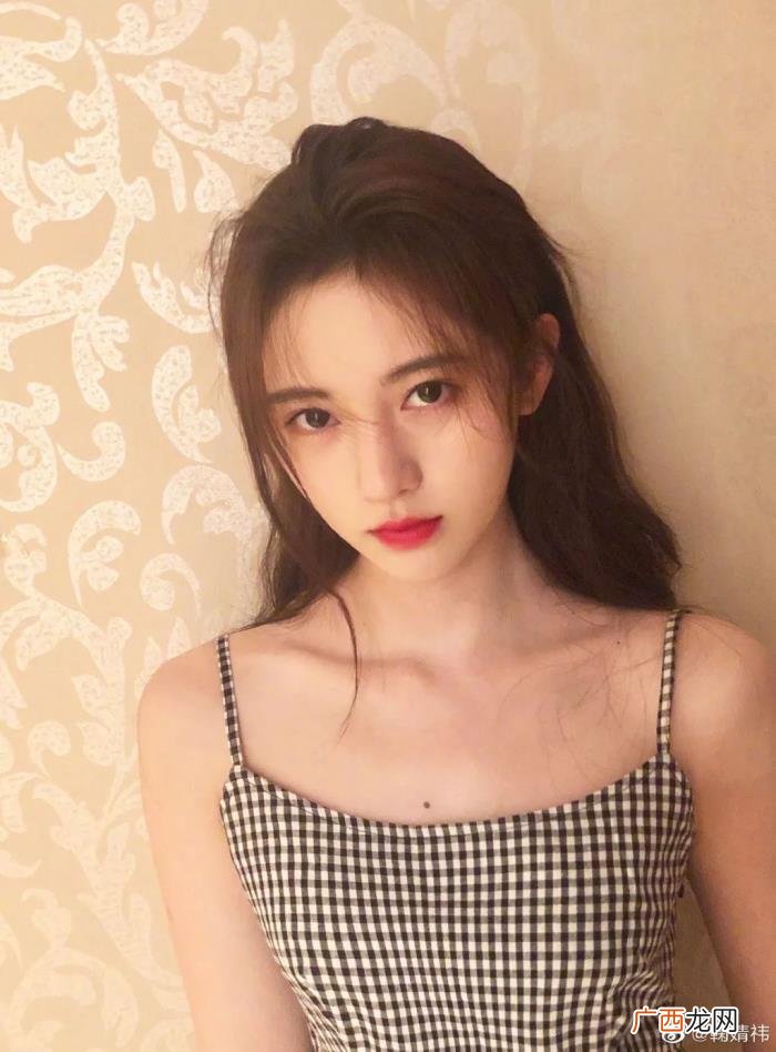 鞠婧祎壁纸，壁纸丨四千年一遇的国产美少女鞠婧祎
