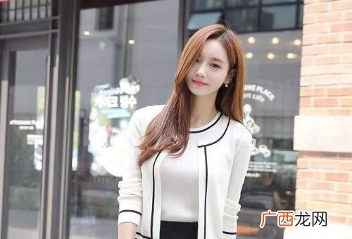 一个经常换微信头像的女人是什么心理？