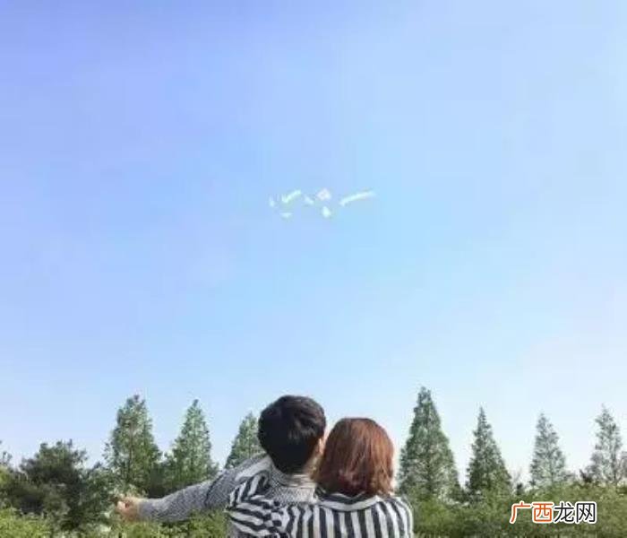 给女朋友空间留言浪漫短句，给女朋友留言的暖心句子