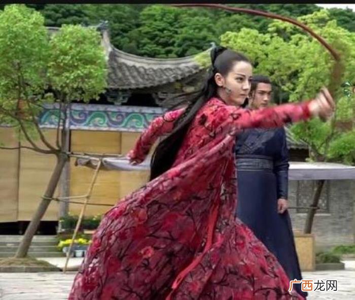 吴倩赵丽颖，赵丽颖热巴吴倩陈钰琪金晨鞠婧祎谁更迷人