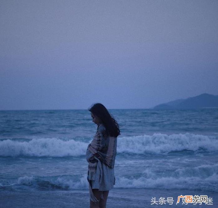 致自己一个人委屈到哭的伤感句子 委屈到哭的句子